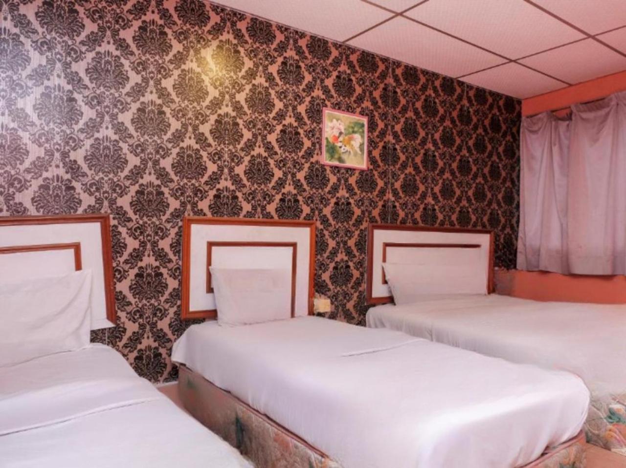 Hotel Tiara Chukai Eksteriør bilde