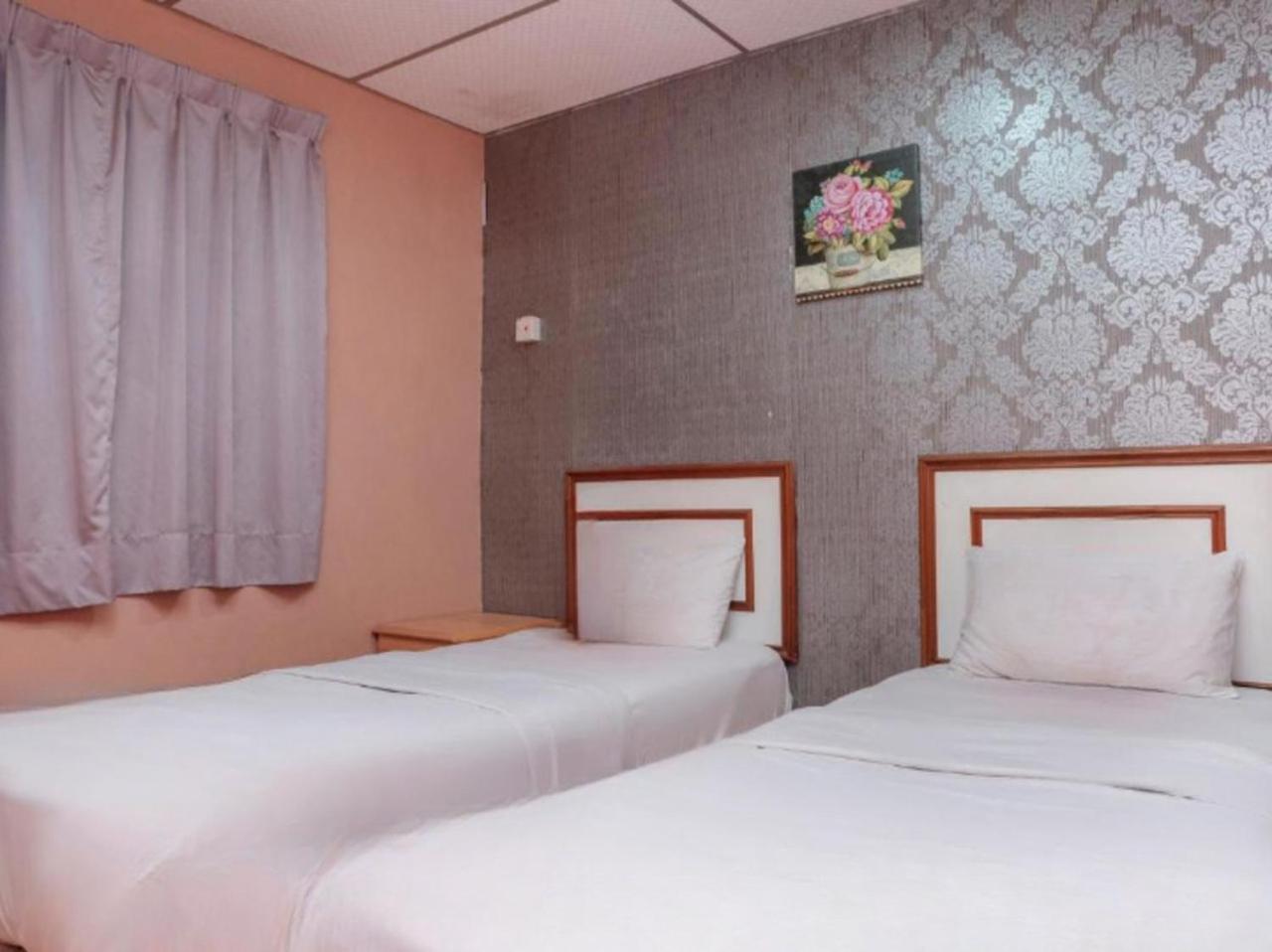 Hotel Tiara Chukai Eksteriør bilde